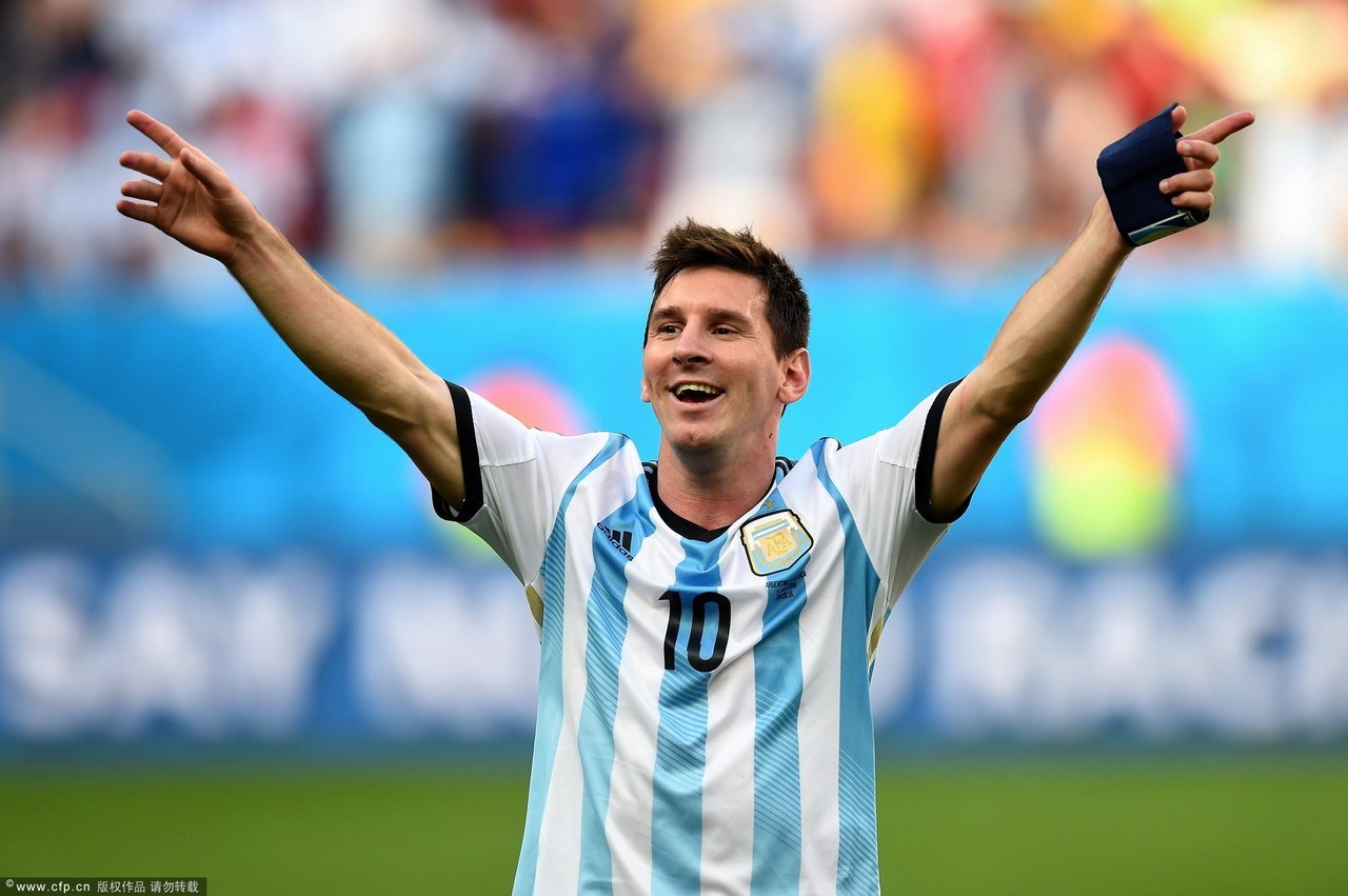 来看学习成果！华子弧顶贴身造三分犯规 曾表示要学哈登造犯规